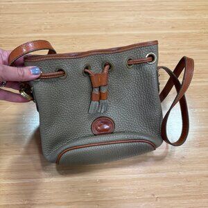 GUC Vintage Dooney & Bourke small bucket bag